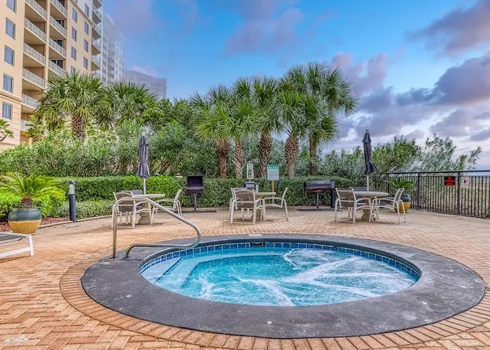 Oceanfront With Pools Hot Tub Tennis & Gym - Easy Access Holiday home Pensacola