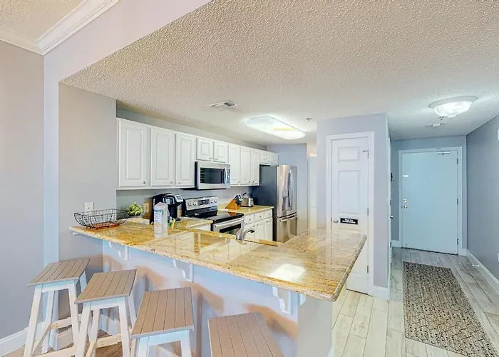 Oceanfront With Pools Hot Tub Tennis & Gym - Easy Access Holiday home Pensacola